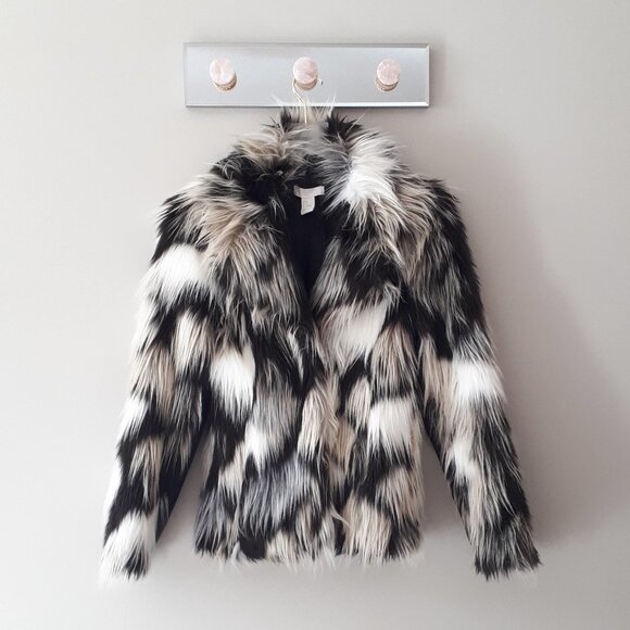 NWOT H&M black and white faux fur jacket w/ faux leather accents and pockets, 2 - Picture 5 of 7